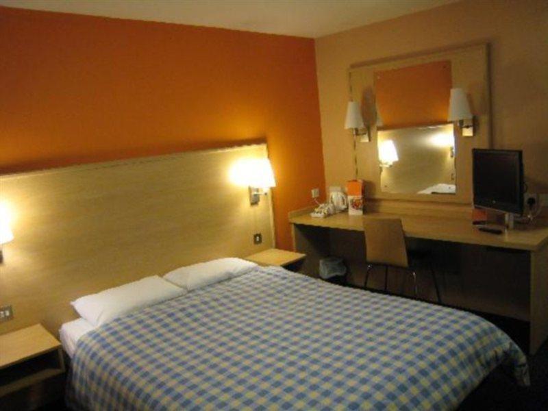 Travelodge Leeds Central Eksteriør bilde